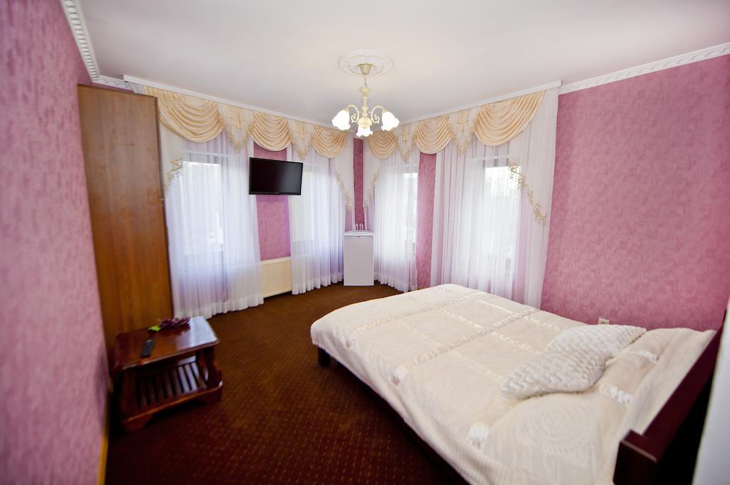 切尔诺莫斯克 丰唐宾馆酒店 客房 照片